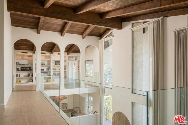 2299 Gloaming Way, Beverly Hills, CA 90210