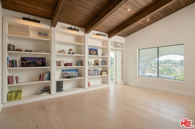 2299 Gloaming Way, Beverly Hills, CA 90210