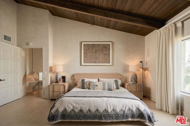 2299 Gloaming Way, Beverly Hills, CA 90210