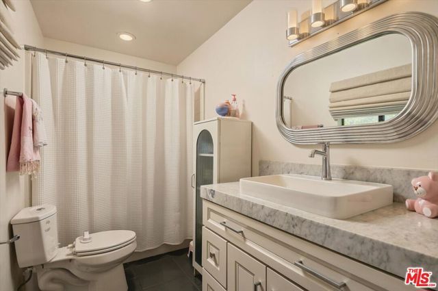 2299 Gloaming Way, Beverly Hills, CA 90210