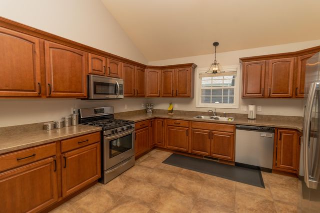 5510 Malibu Drive, Lowell, IN 46356