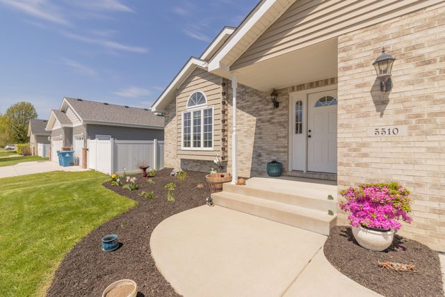 5510 Malibu Drive, Lowell, IN 46356