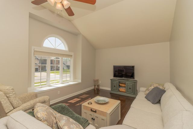 5510 Malibu Drive, Lowell, IN 46356