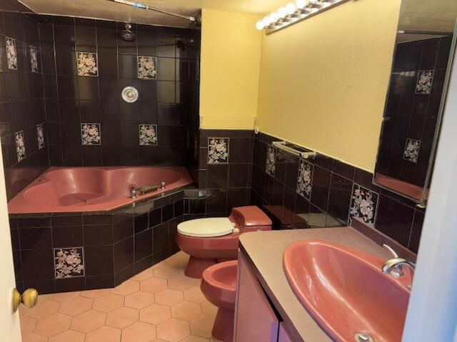 2820 Tennis Club Drive 401, West Palm Beach, FL 33417