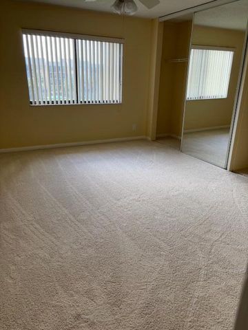 2820 Tennis Club Drive 401, West Palm Beach, FL 33417