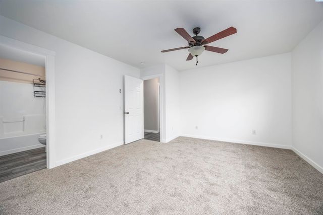 312 Wenas Ct, Richland, WA 99352