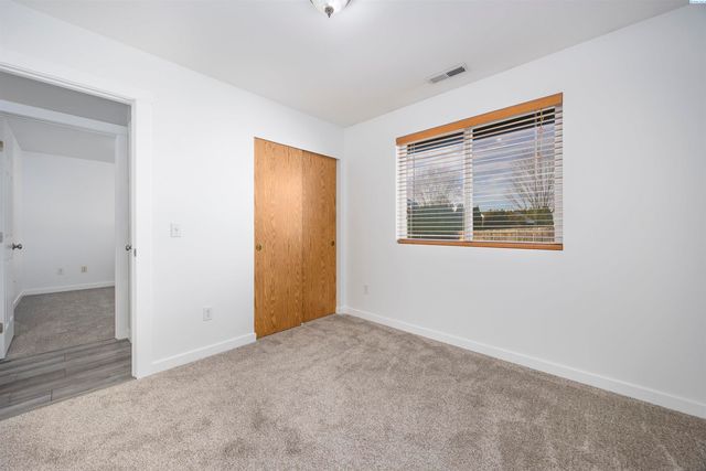 312 Wenas Ct, Richland, WA 99352