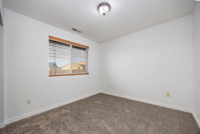 312 Wenas Ct, Richland, WA 99352