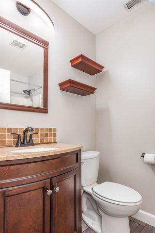 312 Wenas Ct, Richland, WA 99352