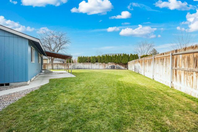 312 Wenas Ct, Richland, WA 99352