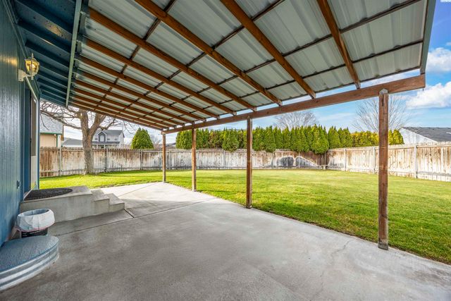 312 Wenas Ct, Richland, WA 99352