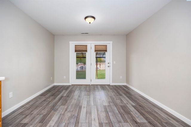 312 Wenas Ct, Richland, WA 99352