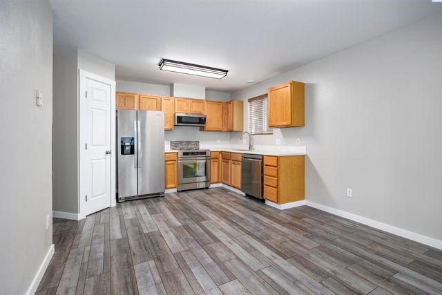 312 Wenas Ct, Richland, WA 99352