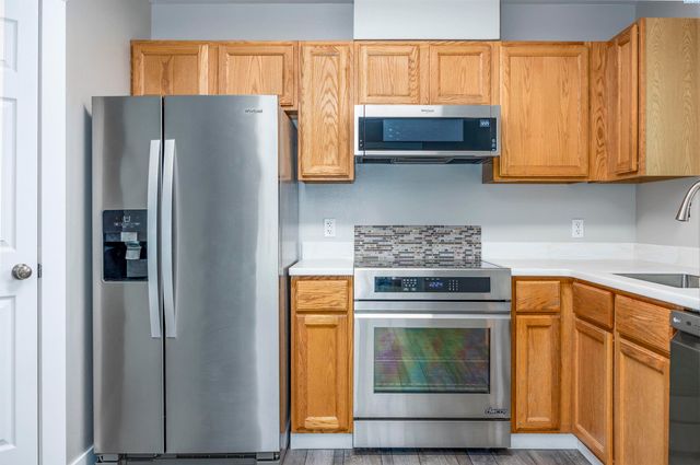 312 Wenas Ct, Richland, WA 99352