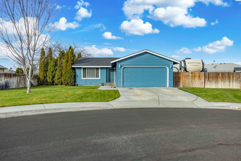 312 Wenas Ct, Richland, WA 99352