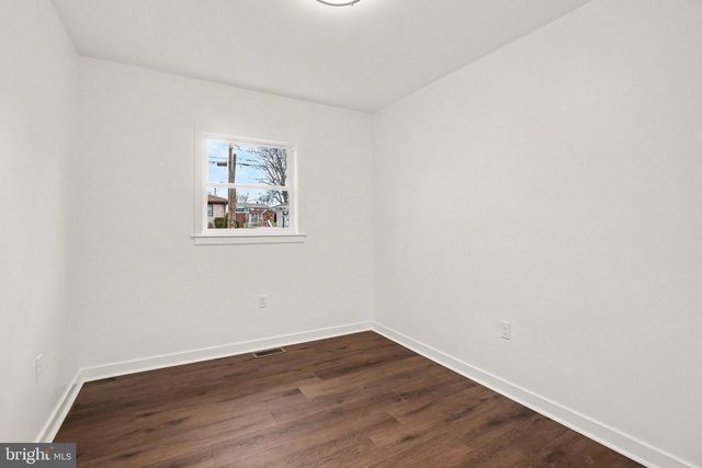 6216 LOCUST ST, Harrisburg, PA 17112