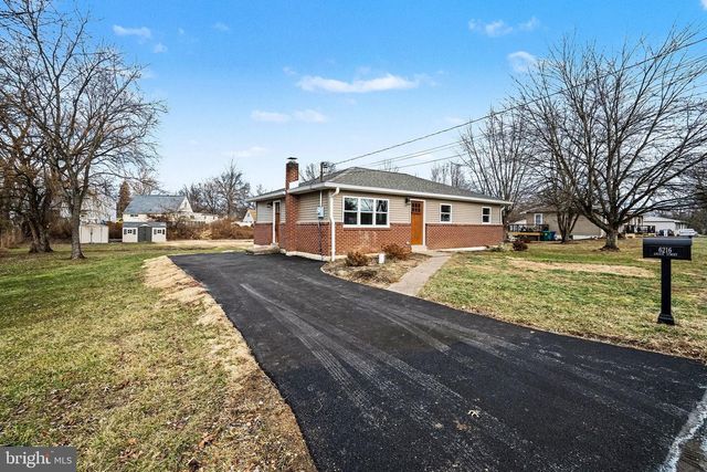 6216 LOCUST ST, Harrisburg, PA 17112