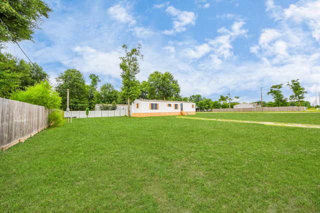 2134 County Road 5017, Cleveland, TX 77327