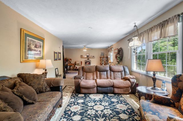 3509 Huntland Dr, Whites Creek, TN 37189
