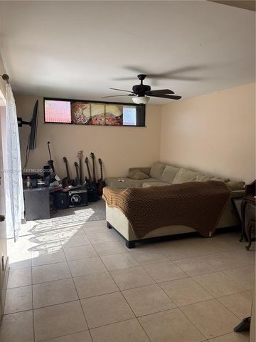 8353 Trent Ct A, Boca Raton, FL 33433