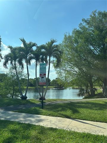 8353 Trent Ct A, Boca Raton, FL 33433