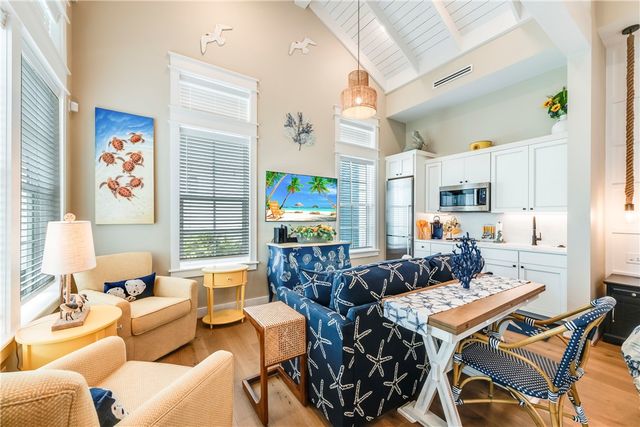 600 Center Square North 21, Port Aransas, TX 78373