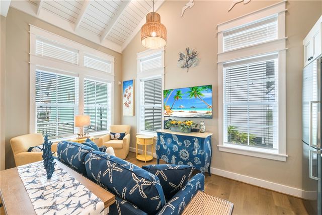 600 Center Square North 21, Port Aransas, TX 78373
