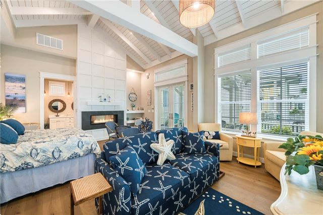 600 Center Square North 21, Port Aransas, TX 78373