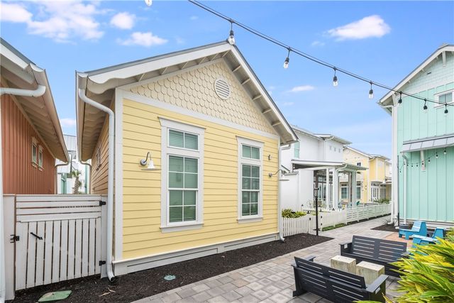 600 Center Square North 21, Port Aransas, TX 78373