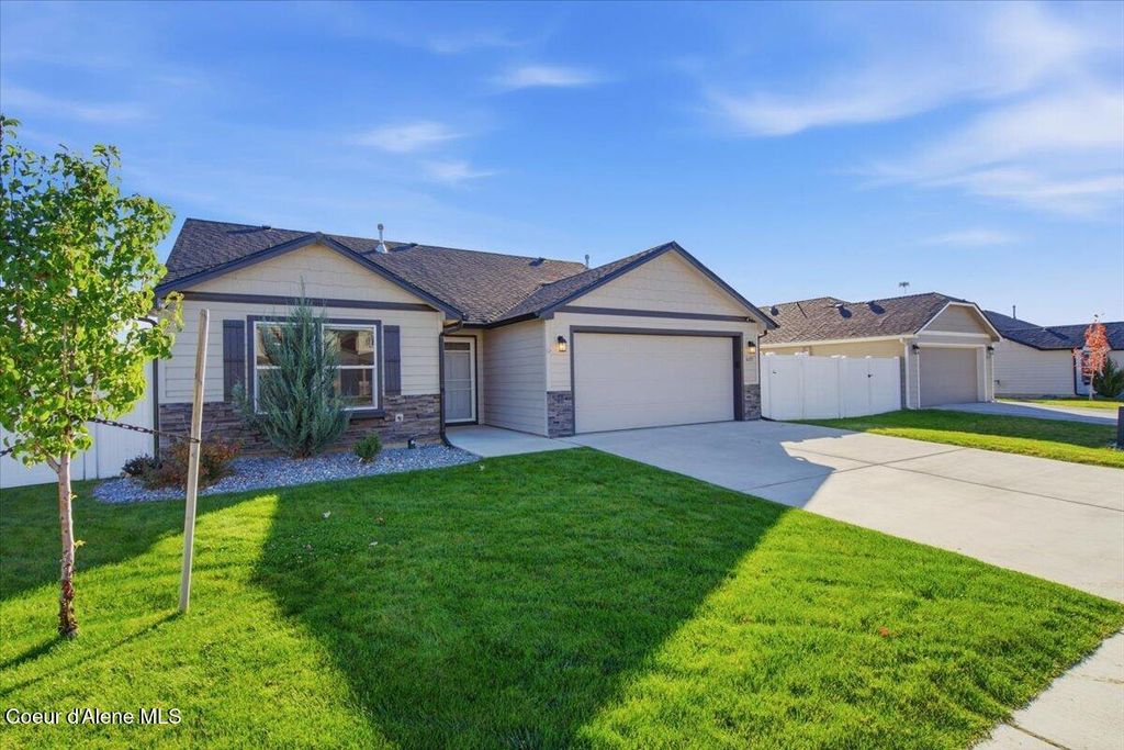 16151 N Hadley LOOP, Rathdrum, ID 83858 photo 2