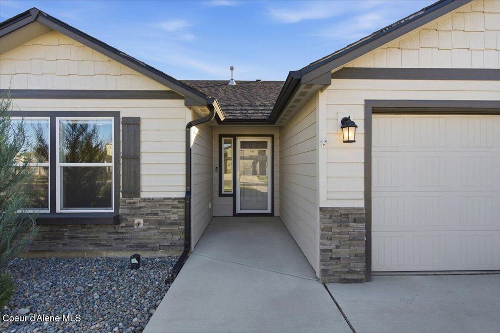 16151 N Hadley LOOP, Rathdrum, ID 83858 photo 4