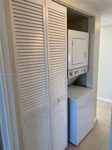 7561 NW 16th St 2310, Plantation, FL 33313