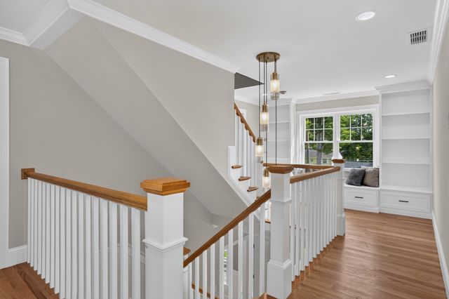 233 Fox Hill Rd, Burlington, MA 01803