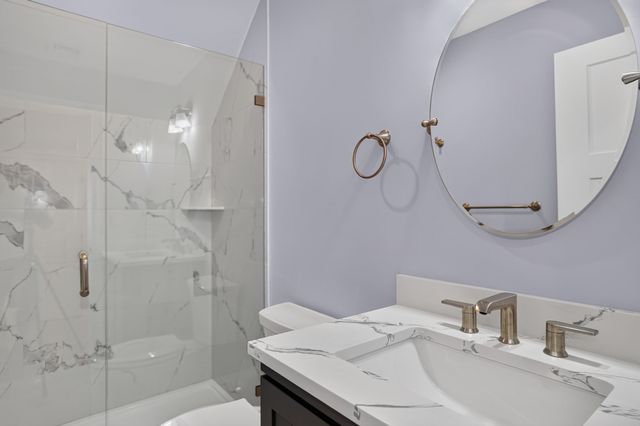 233 Fox Hill Rd, Burlington, MA 01803