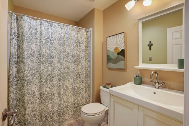 3755 Canyonlands Rd, Stockton, CA 95209