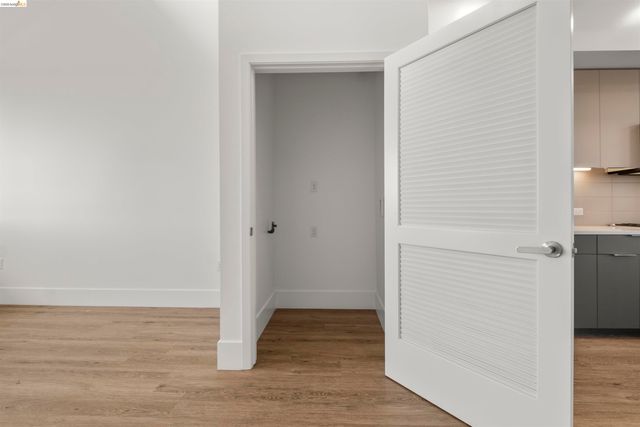 1545 32nd St 314, Oakland, CA 94608