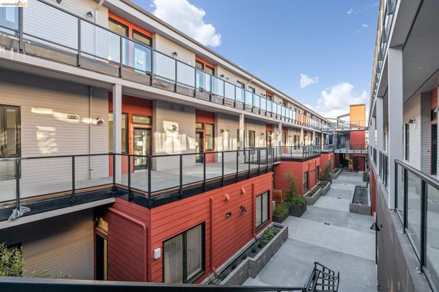 1545 32nd St 314, Oakland, CA 94608
