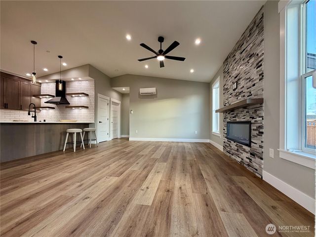 998 Alida Court SE, Ocean Shores, WA 98569