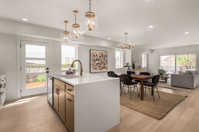 1420 10th Ave, N, Nashville, TN 37208
