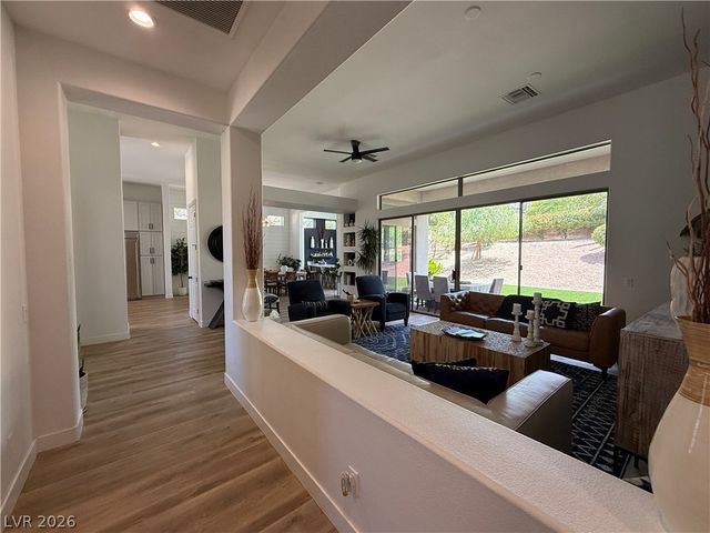 7 Canoa Hills Drive, Henderson, NV 89052