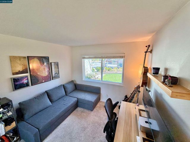 14 Bristol Ct, Pleasant Hill, CA 94523