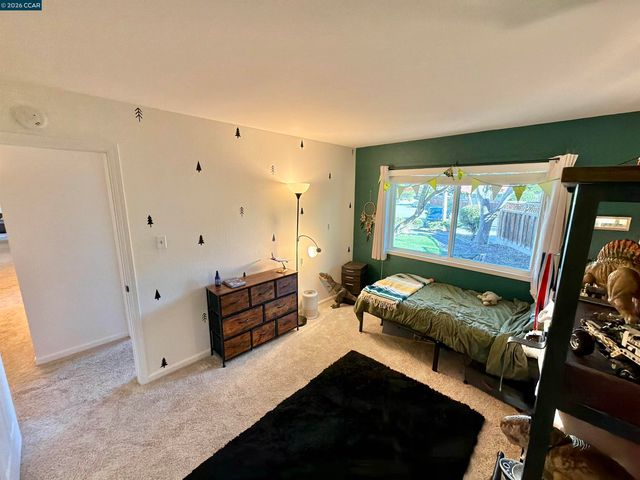 14 Bristol Ct, Pleasant Hill, CA 94523