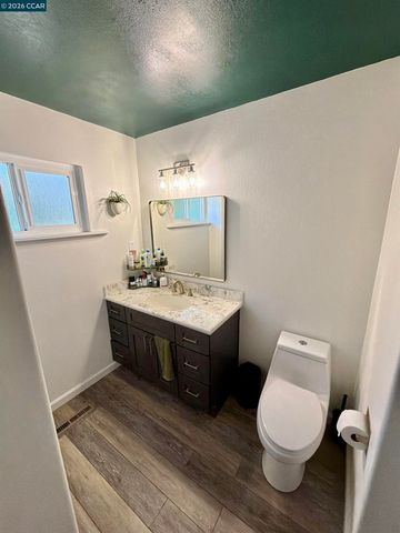 14 Bristol Ct, Pleasant Hill, CA 94523