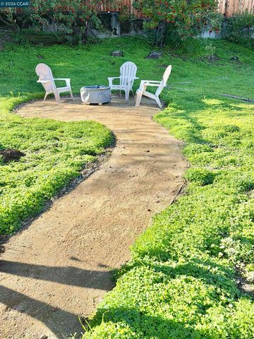 14 Bristol Ct, Pleasant Hill, CA 94523