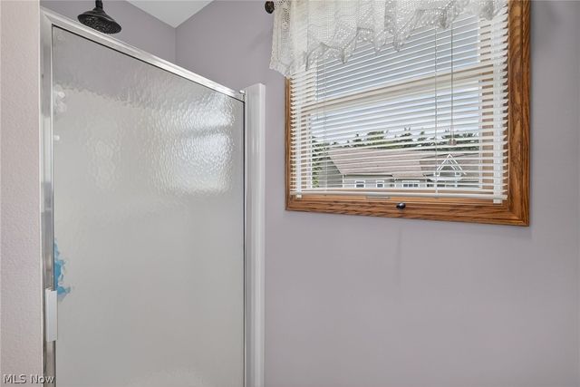 119 Barkwood Drive, Wadsworth, OH 44281