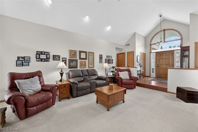 119 Barkwood Drive, Wadsworth, OH 44281