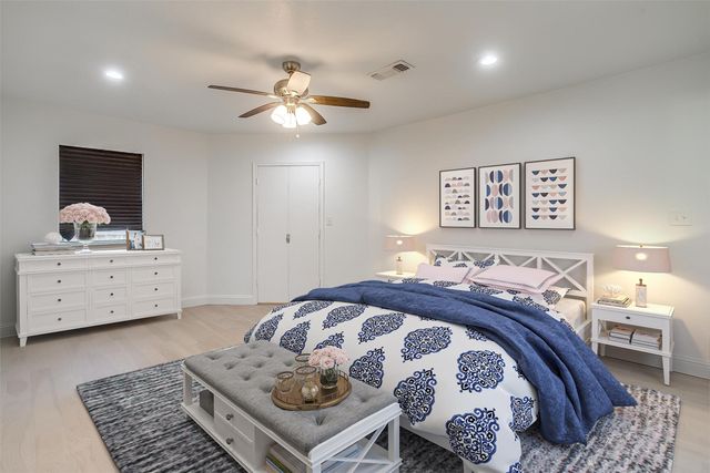 436 Nathan Street, Burleson, TX 76028