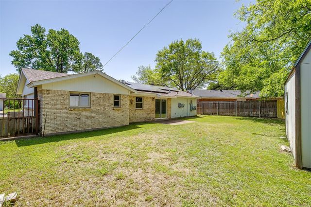 436 Nathan Street, Burleson, TX 76028