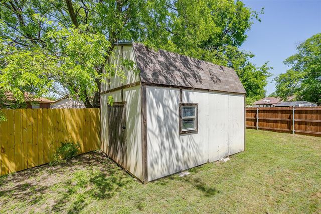436 Nathan Street, Burleson, TX 76028