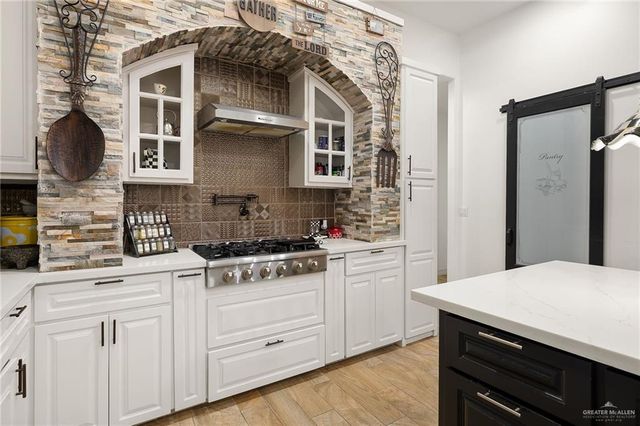 1320 S Cesar Chavez Road, Edinburg, TX 78542